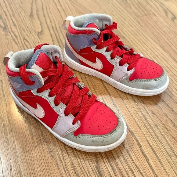 Air Jordan 1 Mid GG Hyper Fuchsia Sneakers - Picture 6 of 6